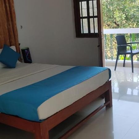 Pebbles Guesthouse Anjuna Exterior photo